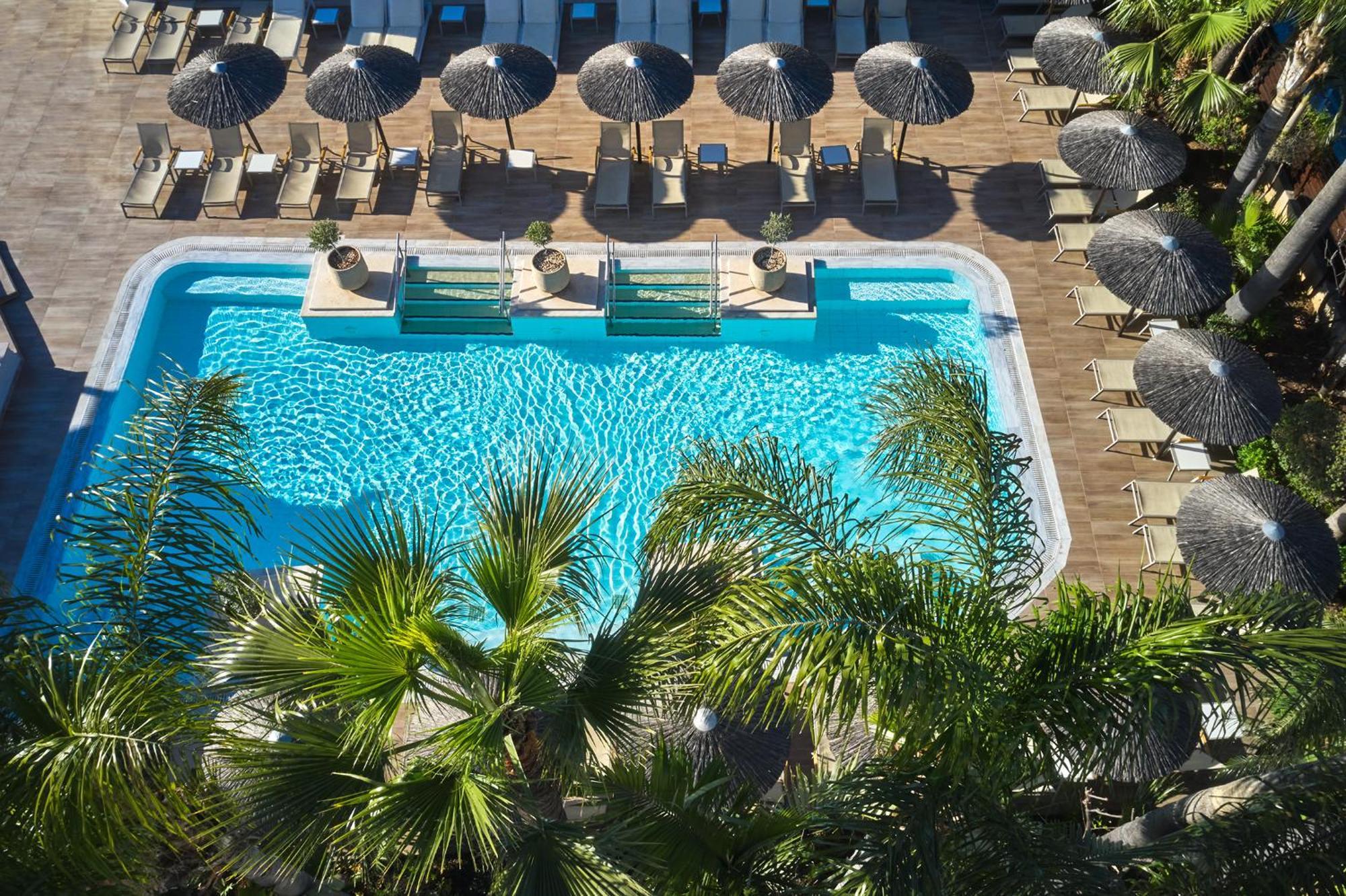 Atlantica Oasis Hotel Limassol Exterior foto